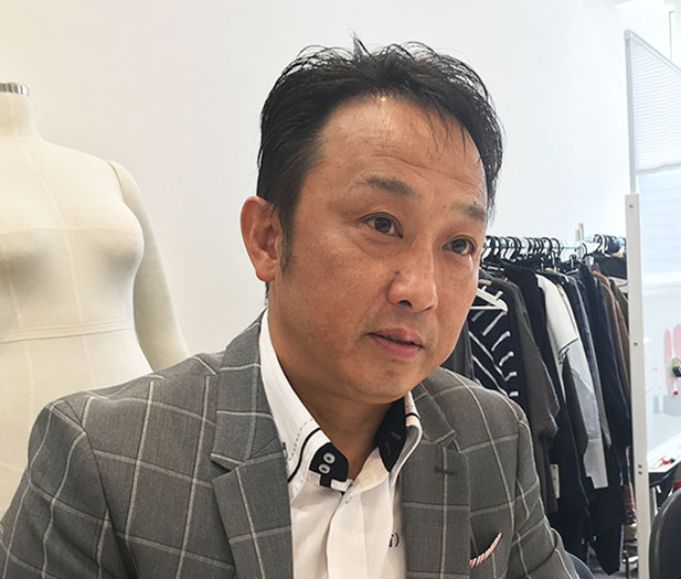 【裏通信】今月のこの人紹介「刺し身も寿司も自分で作りますよ！」