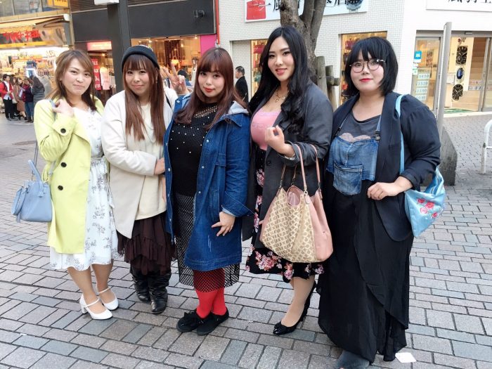 【輝く女子見つけた！】※緊急撮影大会！集まったら皆〇〇〇コーデだった説！こんな事って･･･