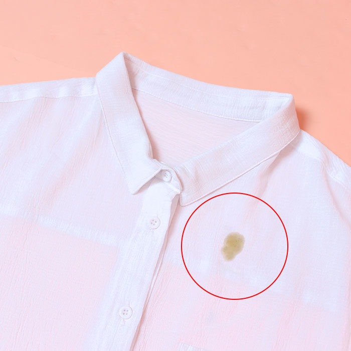 【10年着るための洋服ケア】コーヒーのシミをつけてしまった！そんな時どうする？ちょっと待って！クリーニングに出す前におうちで出来る目からウロコの簡単シミ抜きの方法