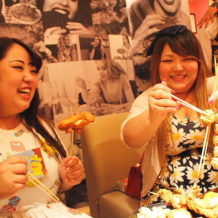 【輝く女子見つけた！】寝てる時以外は食べてます！ぽっちゃりキャバクラで働く女性を取材！