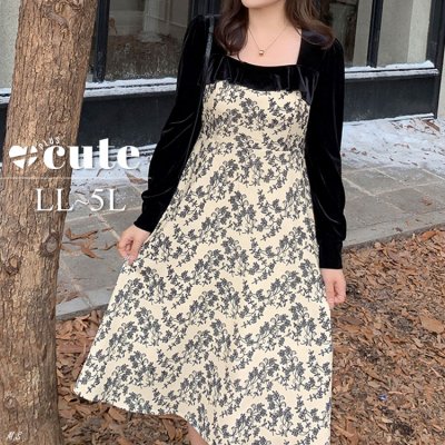 胸元切替え花柄フレアワンピース