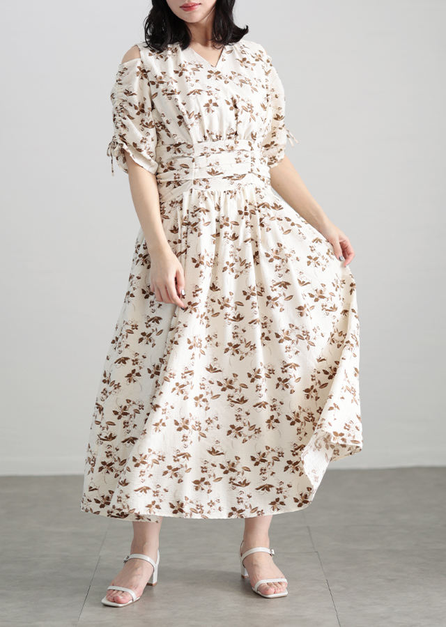 大きいサイズ レディース レトロフラワーウエストタックワンピース アイボリー