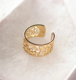 ゴールドバングル