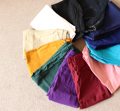 ストレッチパンツのカラーバリエーション