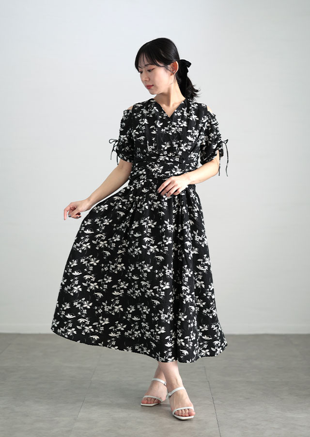 レトロ花柄ウエストタックドレスワンピース
